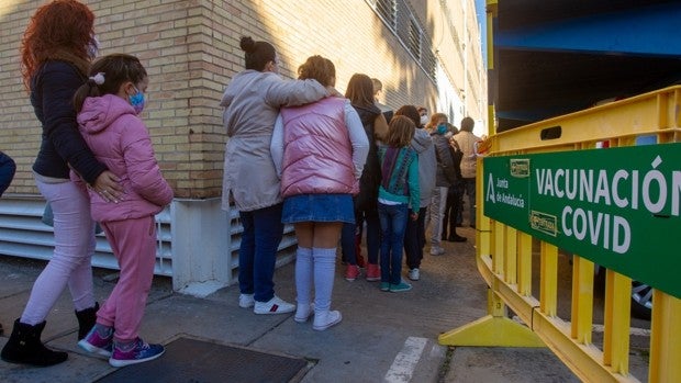 Candelaria vacunará a 400 personas sin cita al día y Derecho abrirá este fin de semana para acelerar la vacunación