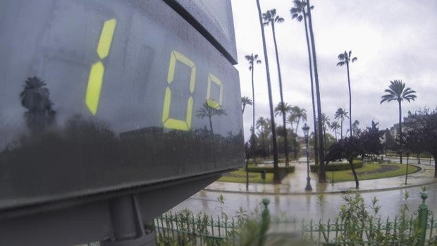 Tiempo en Sevilla: lluvias puntuales y temperaturas menos extremas para este lunes