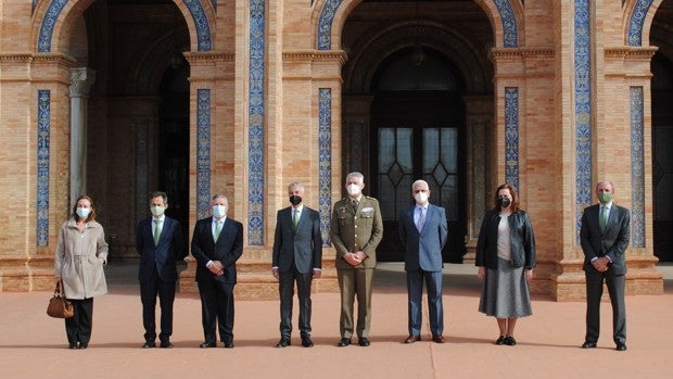 Capitanía renovará la iluminación de su histórico edificio de la Plaza de España