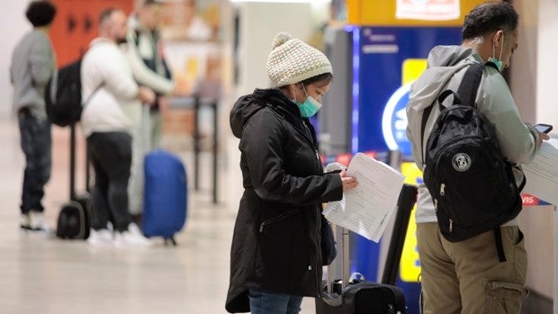 Los hospitales de Sevilla siguen vaciándose de pacientes Covid aunque se mantiene el ritmo de contagios