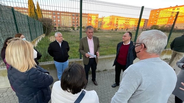 Sanz anuncia que el nuevo centro de salud del Cerro llevará el nombre de la Virgen de los Dolores