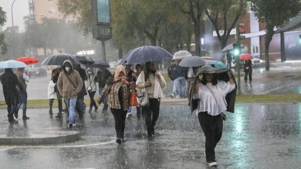 El tiempo en Sevilla: continúan las lluvias a la espera de un miércoles muy oscuro