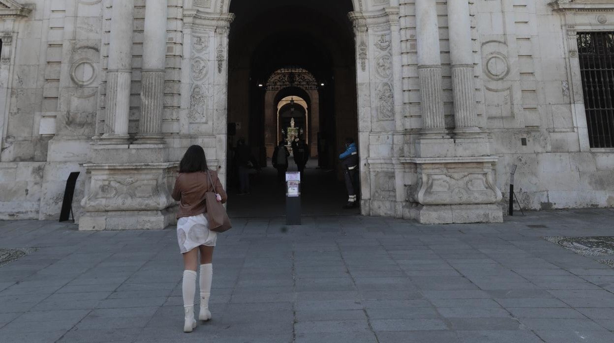 Fachada de la Universidad de Sevilla