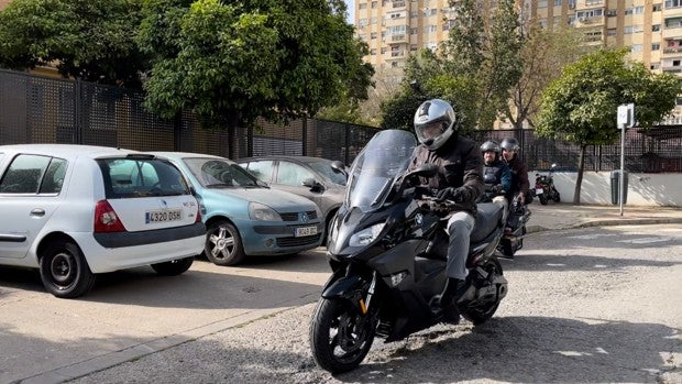 José Luis Sanz elaborará un cronograma de actuaciones para eliminar los baches de las calles de Sevilla