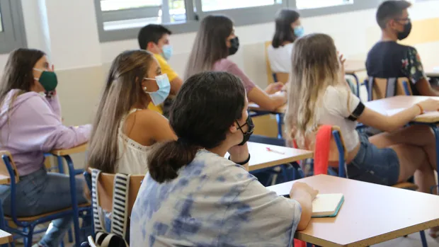 Educación asegura que los estudiantes de Bachillerato estudiarán la historia de antes de 1812