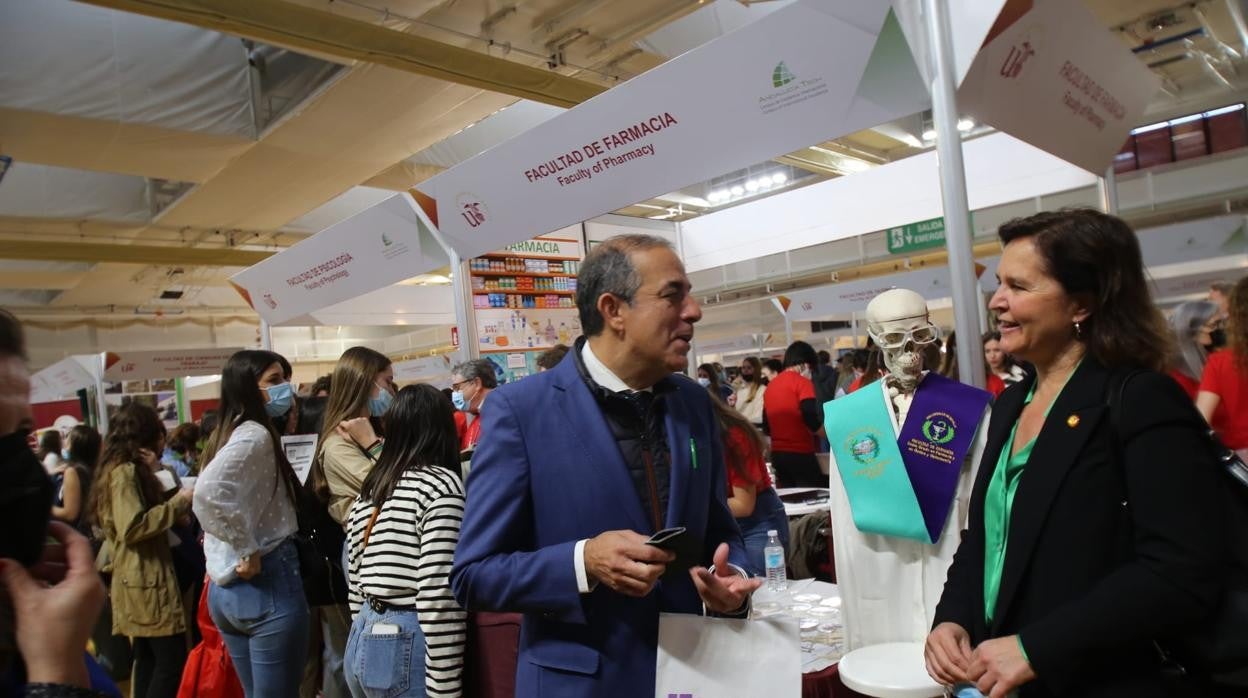 Miguel Ángel Castro en el Salón del Estudiante