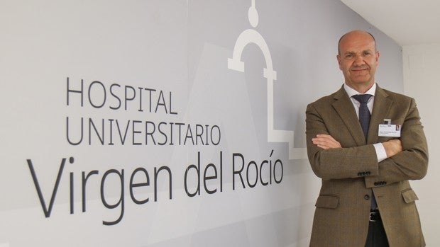 Jesús Rodríguez, un economista experto en el campo de la salud, nuevo subdirector gerente del Virgen del Rocío