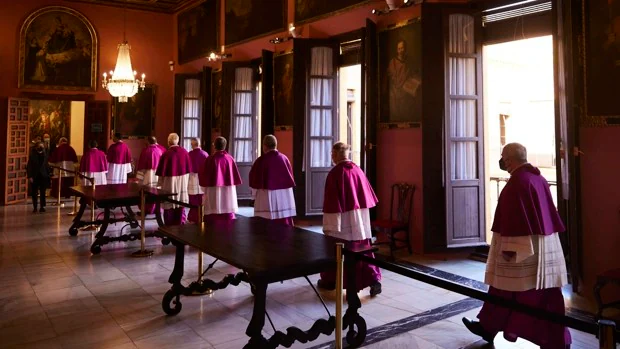 Seis cardenales y diecisiete prelados para las exequias de monseñor Amigo Vallejo