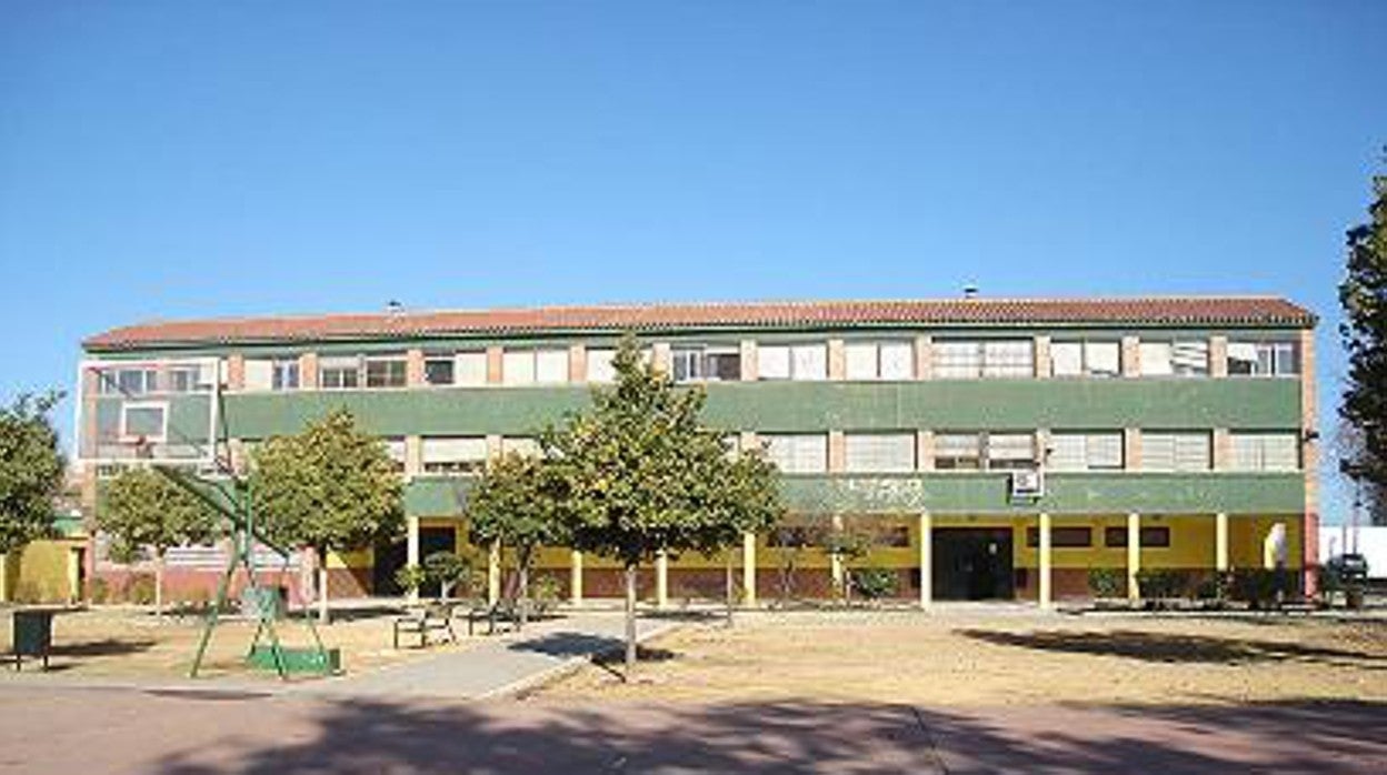 Exterior del instituto IES Siglo XXI en Torreblanca