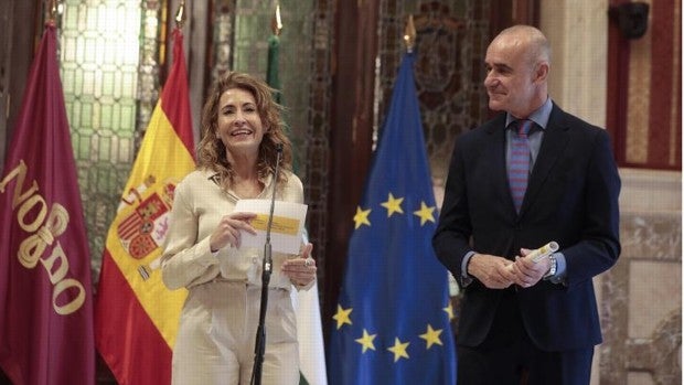 El Gobierno elude el metro de Sevilla hasta en el Congreso, aunque presume de inversión