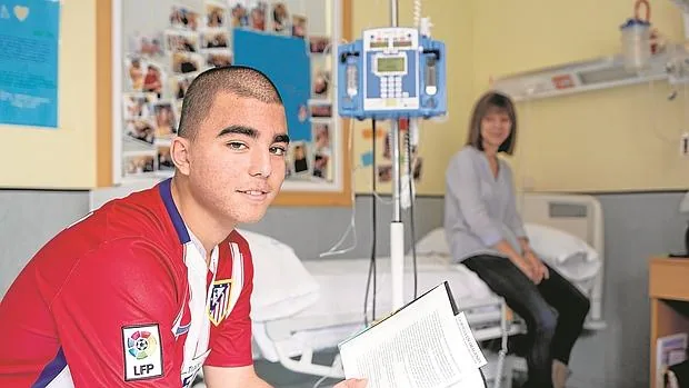 Adrián en el hospital Niño Jesús de Madrid