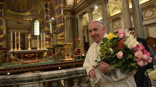 El Papa Francisco en la basílica Santa María la Mayor a su llegada a Roma