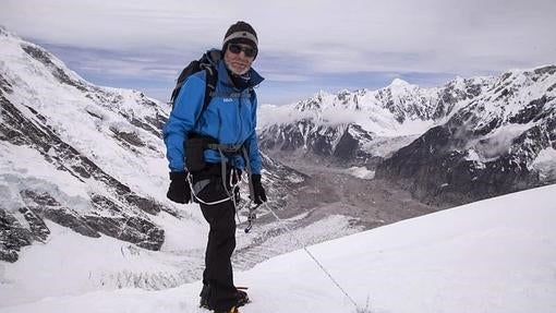 Carlos Soria en su travesía a la cima del Kanchenjunga, en la cordillera del Himalaya en 2014