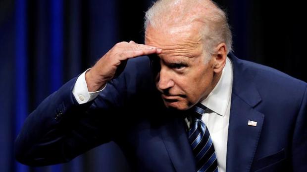 Joe Biden saluda a los asistentes al congreso de ASCO en Chicago