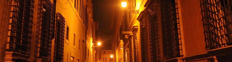 Sampietrini de las calles de Roma. La mayoría de españoles escogería una capital europea como la italiana como destino predilecto de sus vacaciones