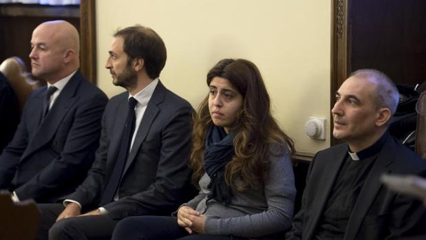 El fiscal del Vaticano pide tres años de cárcel para el sacerdote Vallejo Balda y la publicista italiana
