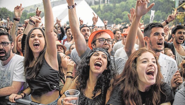 Los festivales son una excusa para algunos jóvenes, que se emborrachan y pierden el control