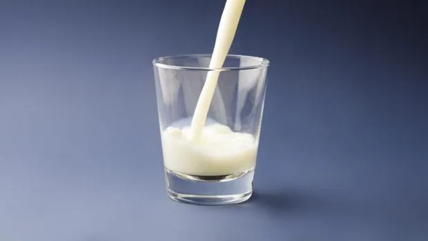 El precio del litro de leche varía hasta en un 85% según la marca y el lugar de compra