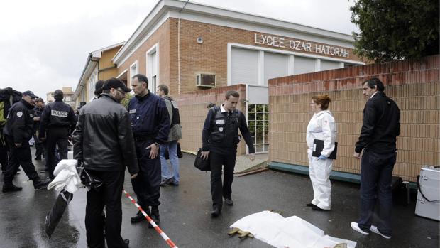Imágen después de tiroteo acaecido en 2012 en la escuela judía «Ozar Hatorah» en Toulouse