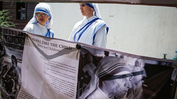 Francisco: «Mañana tendremos la alegría de ver a Madre Teresa santa. ¡Se lo merece!»