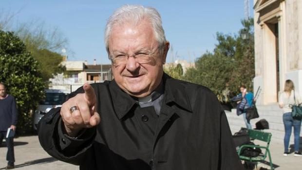 El ya exobispo de Mallorca, monseñor Javier Salinas