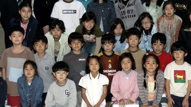 Alumnos de un colegio japonés