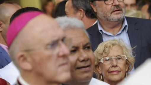 Medidas de los ayuntamientos populistas que atacan a la religión católica