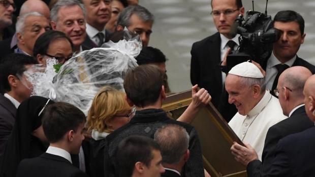 El Papa cumple 80 años a un ritmo que agotaría a dos personas de 40