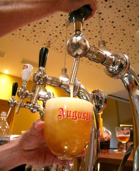 «Castigan» a los belgas con pasar un mes sin alcohol, el país de los 1.500 tipos de cerveza