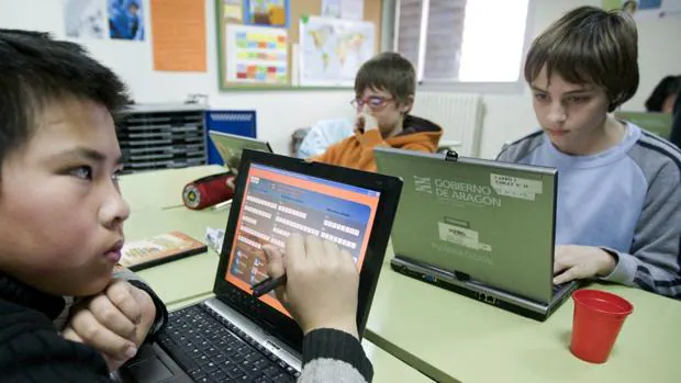 El uso de internet alcanza niveles extremos en un porcentaje importante de estudiantes españoles