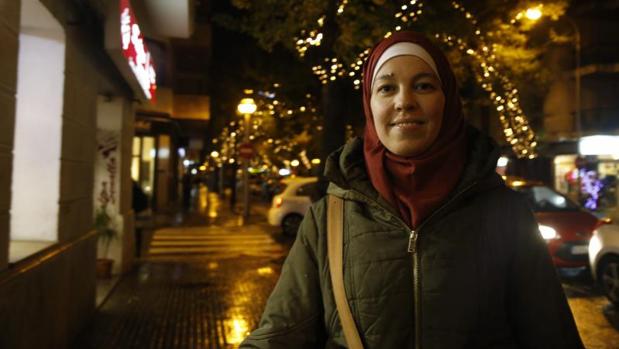Ana Saidi Rodríguez, la trabajadora que llevó a su empresa a juicio porque entendía que había vulnerado su derecho a la libertad religiosa al prohibirle portar el «hiyab» durante el horario laboral