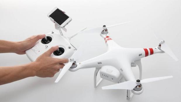 Las jóvenes denuncian que fueron filmadas por un dron