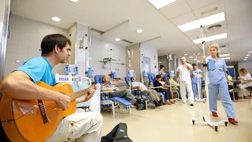 Músicos por la Salud, otra asociación que lleva música a los hospitales valencianos