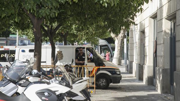 Fallece el bebé hospitalizado en Sevilla por presuntos malos tratos de sus padres