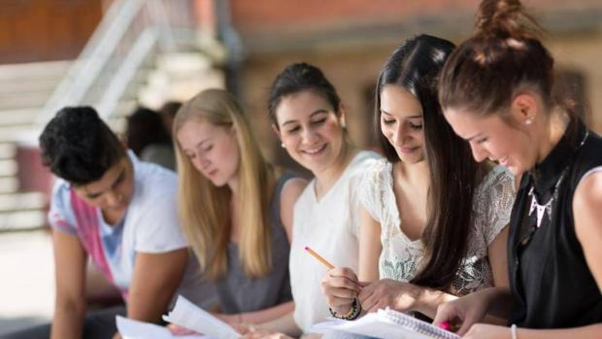 La mitad de los jóvenes españoles creen que su situación mejorará en un año