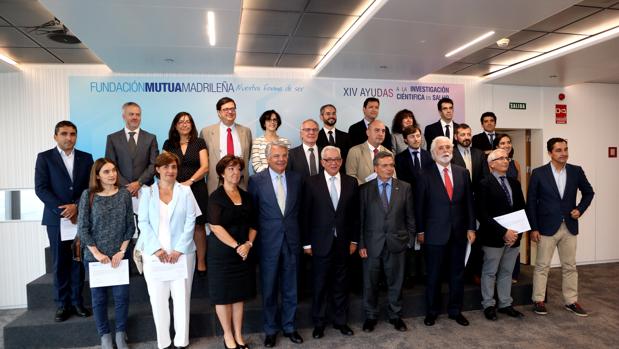 Mutua Madrileña apoya con 1,7 millones 18 estudios clínicos