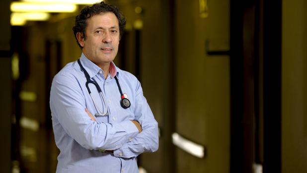 Luis Paz-Ares: «Los enfermos de cáncer de pulmón ahora viven más y mejor»