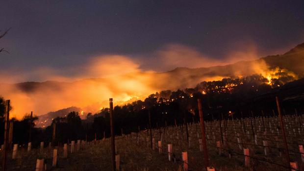 Al menos 15 muertos y 150 desaparecidos por los incendios en California