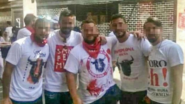 La víctima de «La Manada»: «Me vi rodeada por ellos y noté que me quitaban la riñonera, el sujetador y el jersey»