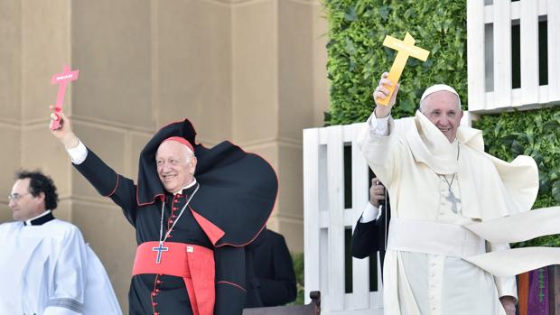 El Papa invita a los jóvenes chilenos a «recargar la batería del corazón»