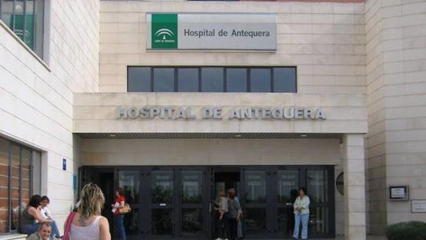 En coma tras sufrir un ictus y pasar desapercibido en la sala de espera de urgencias