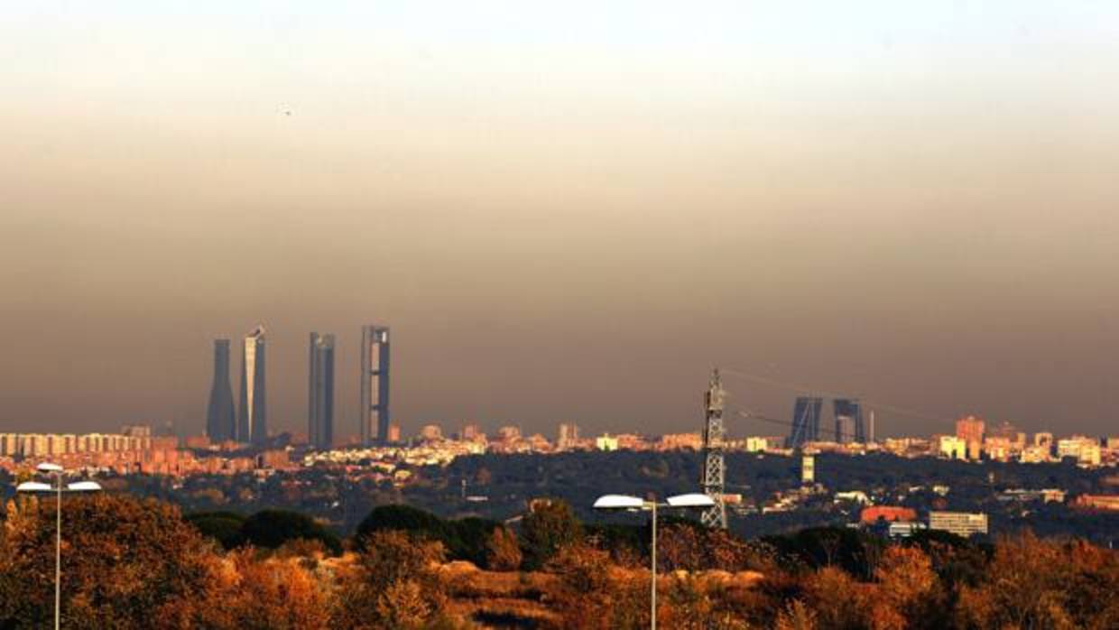 La «boina» es visible desde las afueras de Madrid