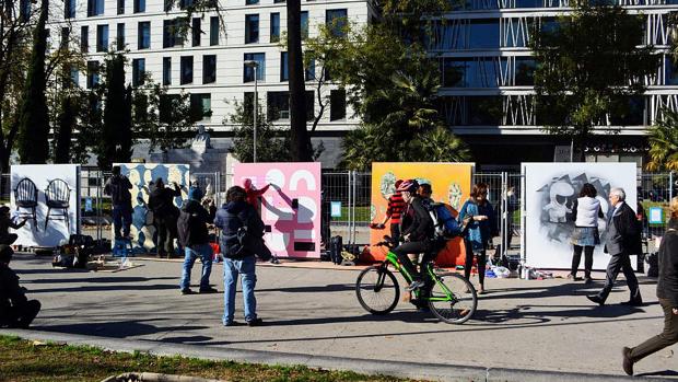 Arte urbano para ayudar a los niños huérfanos por violencia de género