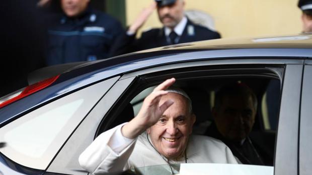 El Papa Francisco se operará de cataratas el próximo año