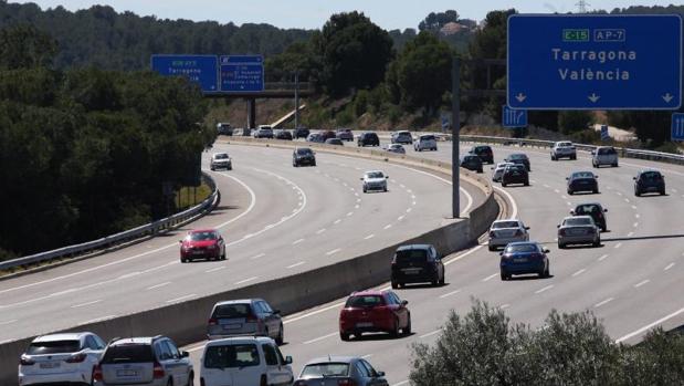 La Semana Santa acaba con 30 muertos en carretera, tres más que en 2017