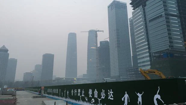 China reduce la contaminación, pero sigue en niveles peligrosos para la salud