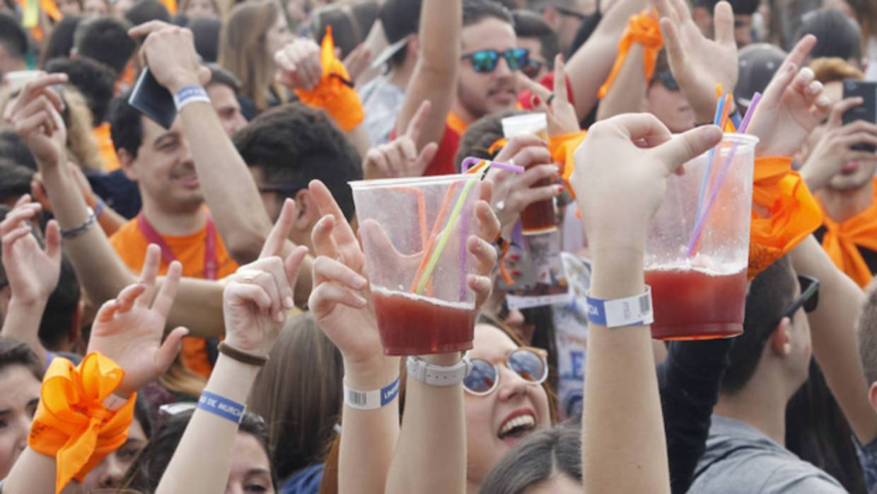 Imagen de archivo de una fiesta en el campus del Espinardo