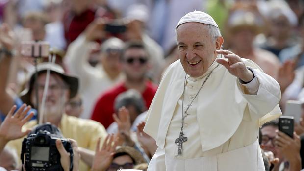 El Papa recibe a los jefes de las grandes petroleras para pedirles que no «pongan en serio peligro la existencia humana»