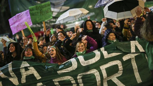 Argentina, dividida por una nueva ley del aborto
