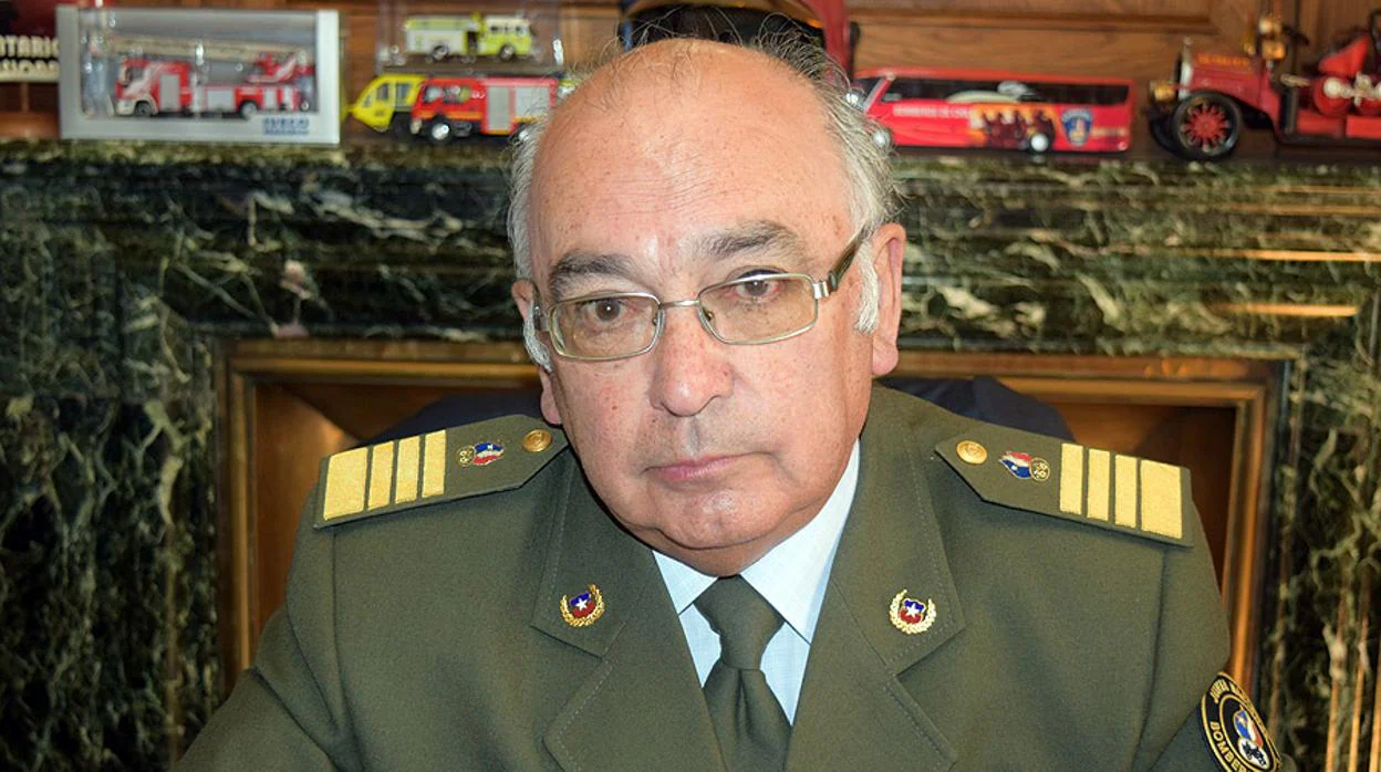 Miguel Reyes Núñez, presidente de los bomberos en Chile